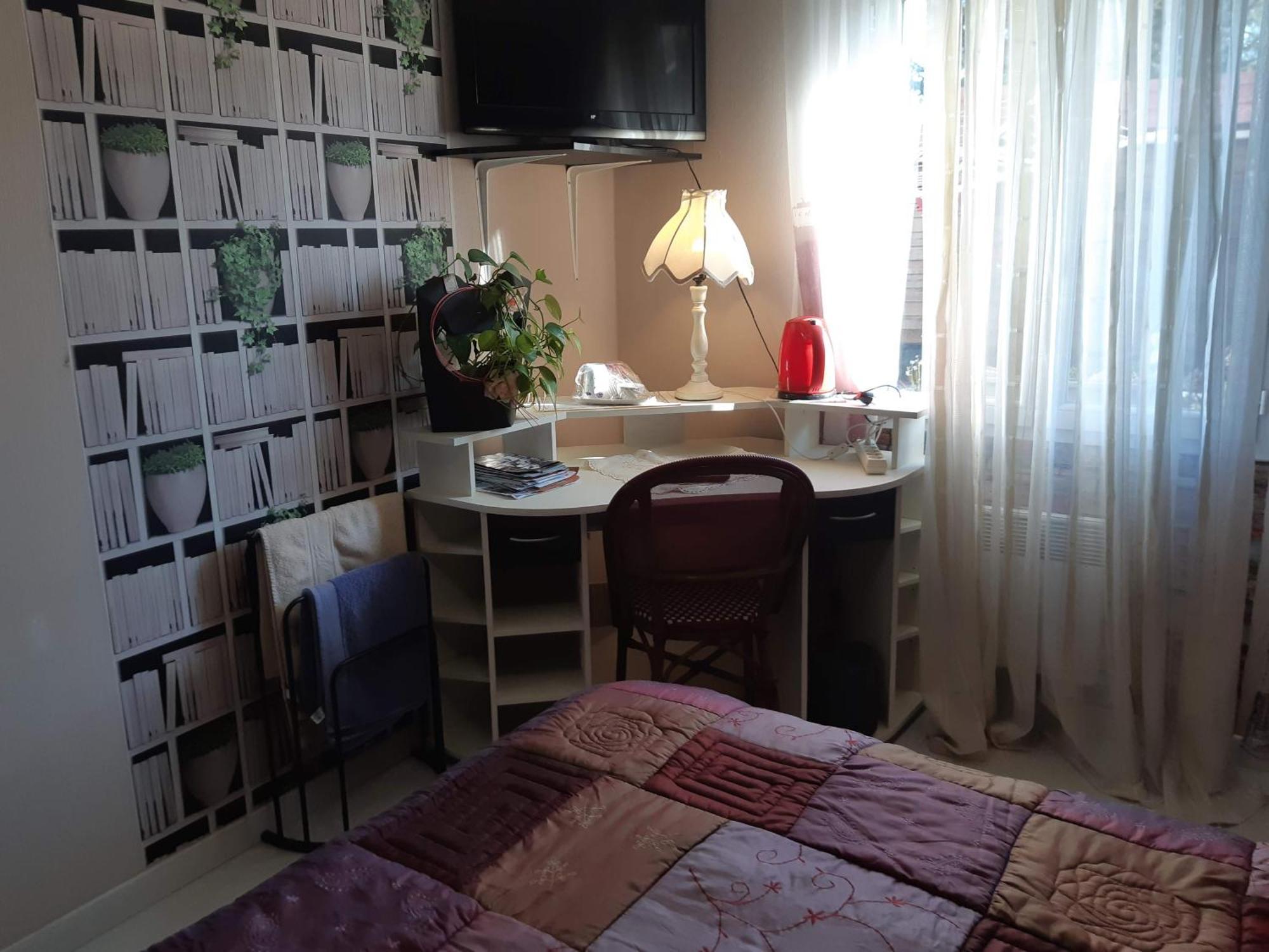 Chambre Lit Double Dans Pavillon , Chez Lilyanne Tonnay-Charente Esterno foto